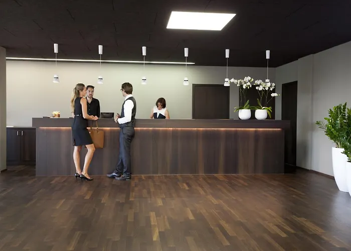 Otel Am Garnmarkt 4*