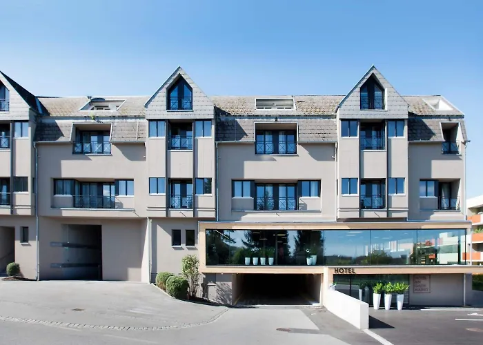 Otel Am Garnmarkt 4*