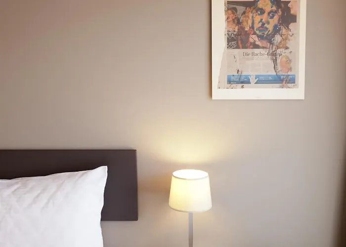 Otel Am Garnmarkt 4*